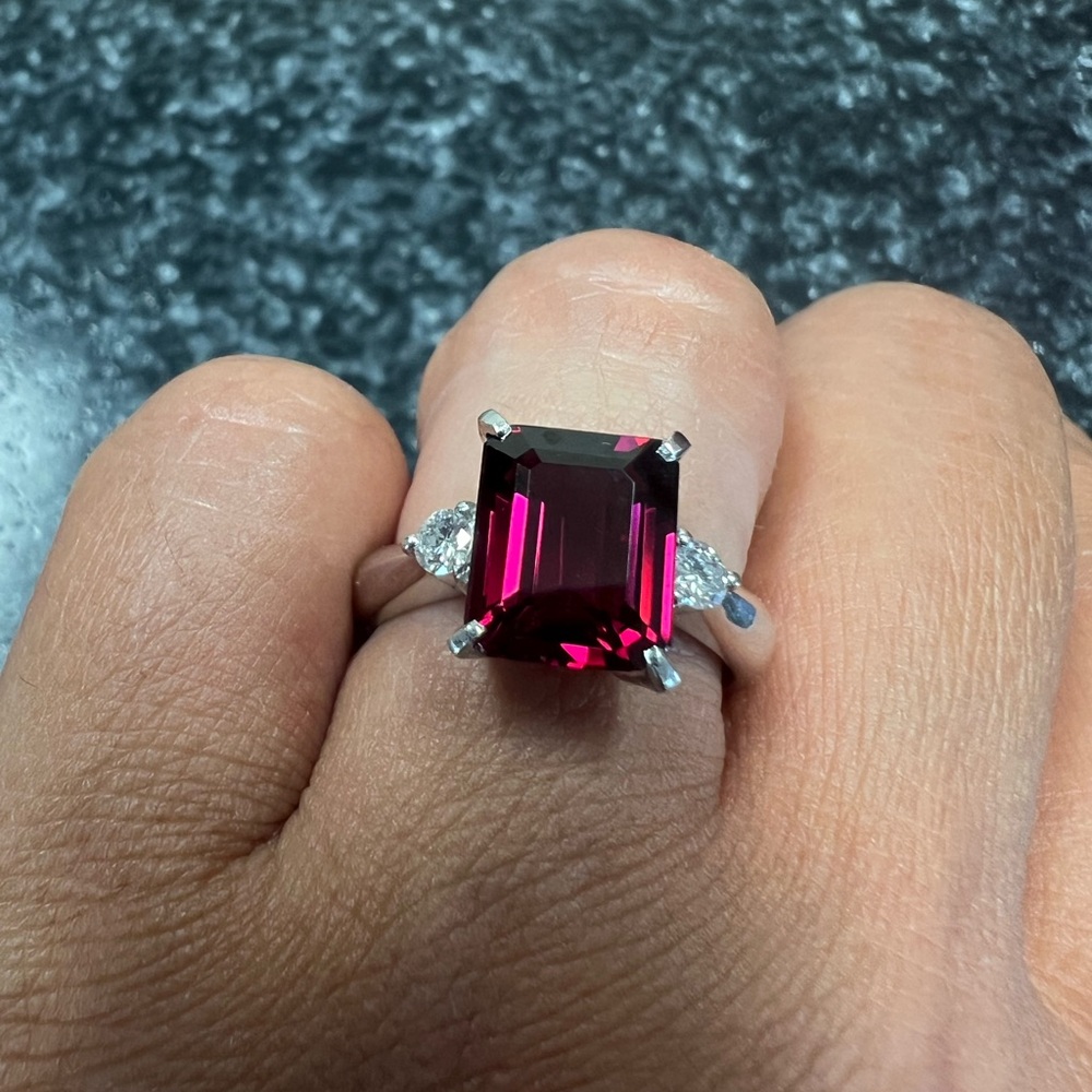 Elegant Silver and Red Gemstone Ring